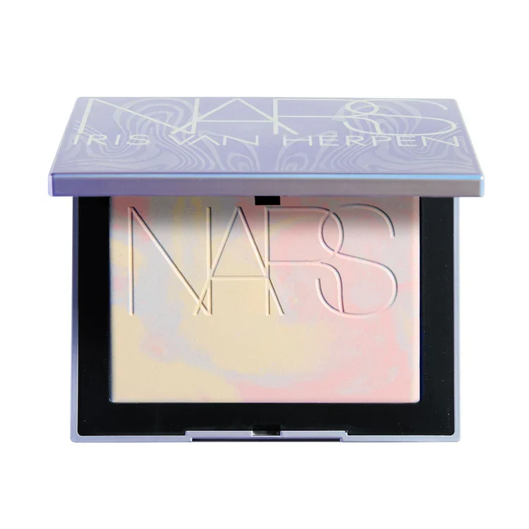 Light Reflecting™ Prismatic Compact Powder