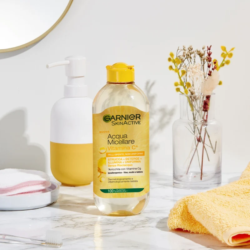 Garnier SkinActive, Acqua Micellare Tutto in 1, Vitamina C, Pelli Spente e Non Uniformi, 400 ml